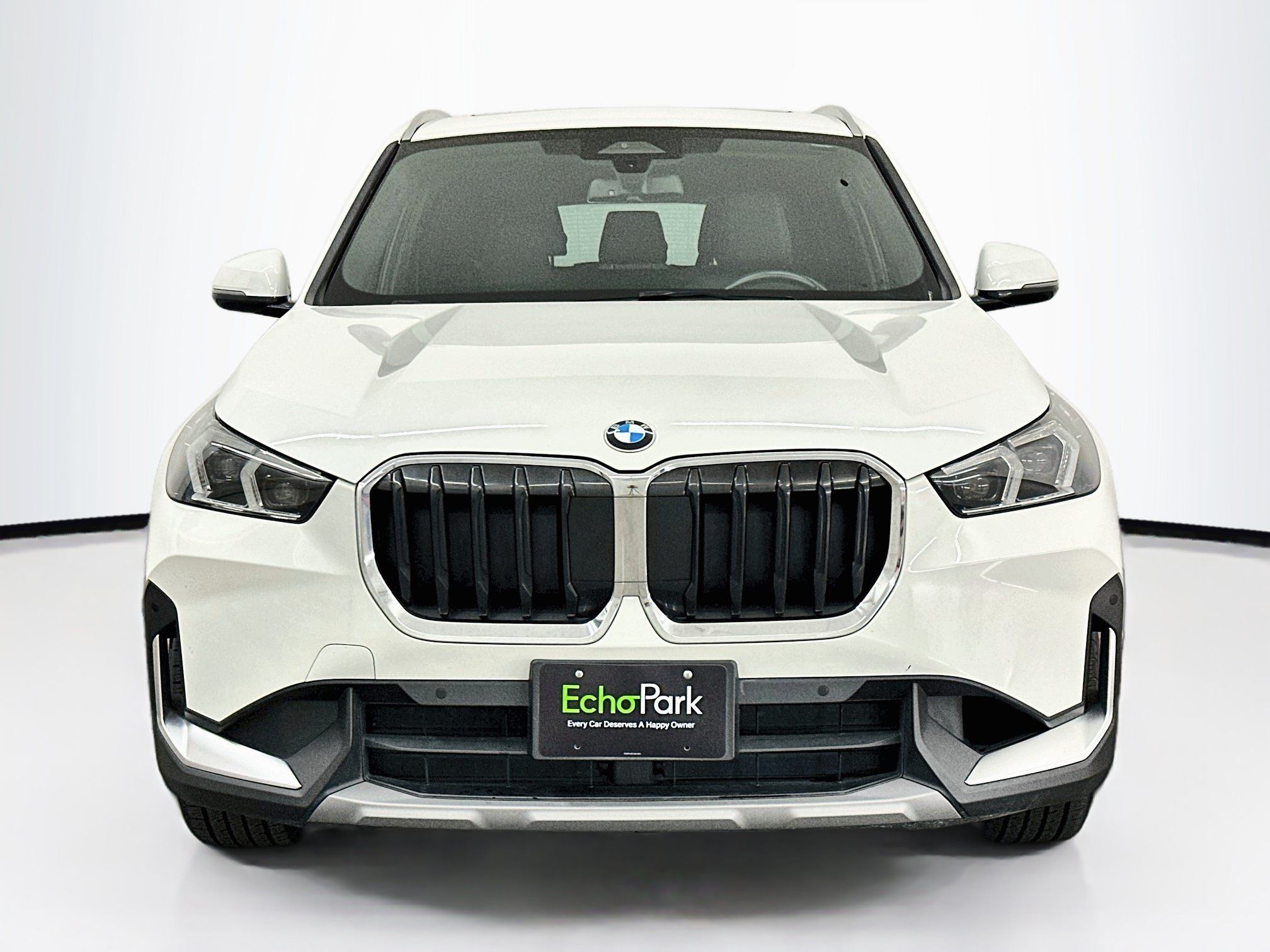 Used 2023 BMW X1 xDrive28i AWD/4WD image 2