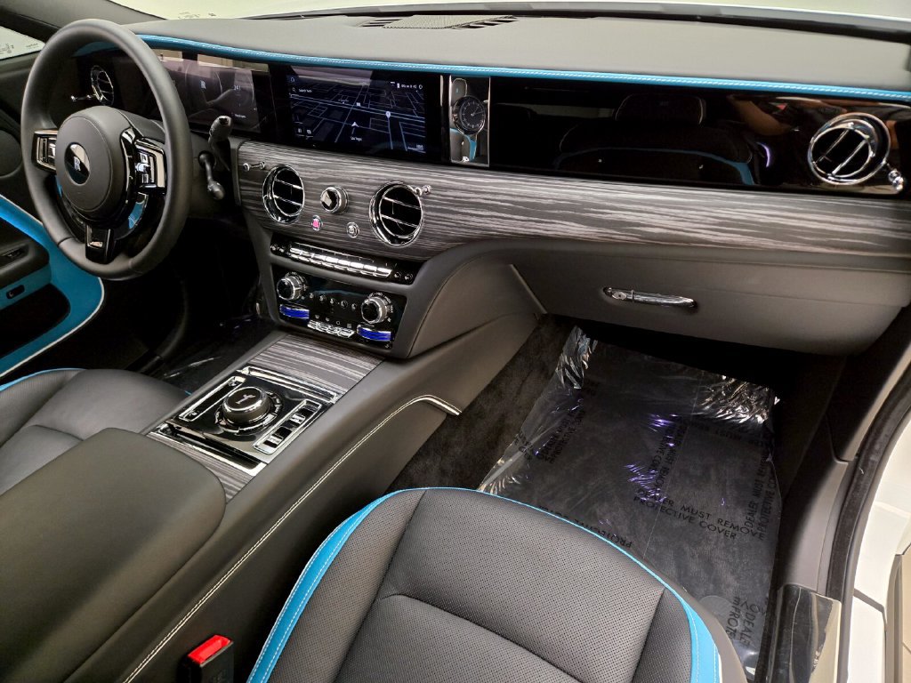 Certified 2024 Rolls-Royce Spectre w/ Spectre Launch Package AWD/4WD image 25
