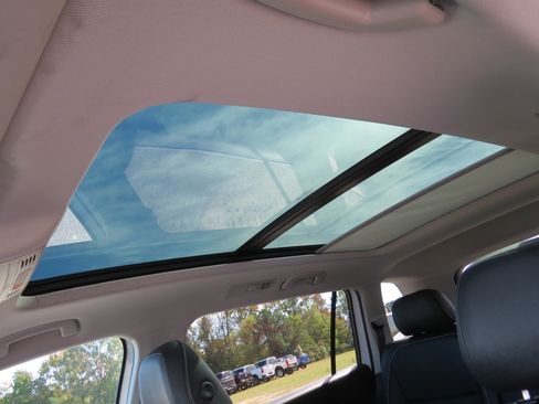 Used 2021 Volkswagen Tiguan SEL image 19