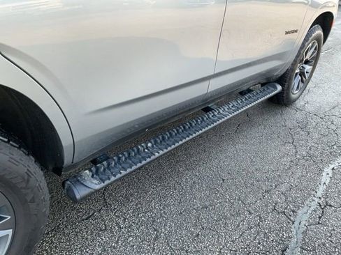 Used 2023 Chevrolet Tahoe Z71 w/ Luxury Package image 12