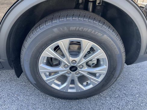 New 2026 Ford Escape Active w/ Active Premium Tech Pack image 6