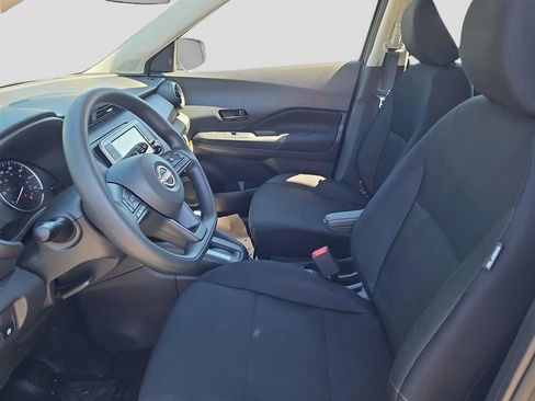 New 2025 Nissan Kicks Play S image 15
