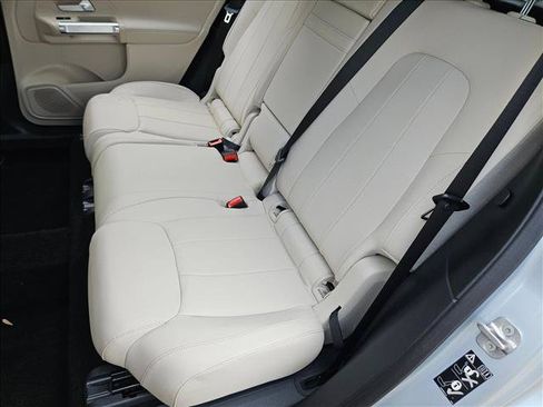 Used 2026 Mercedes-Benz GLB 250 image 16