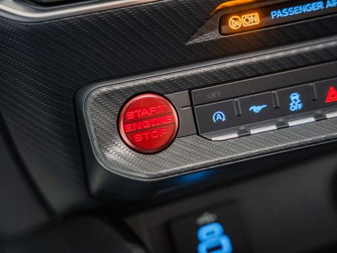 Certified 2025 Ford Mustang Premium image 28