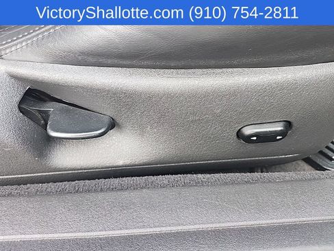 Used 2002 Ford Thunderbird RWD image 25