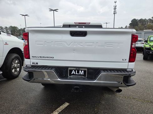 Used 2025 Chevrolet Silverado 2500 LT w/ Convenience Package AWD/4WD image 10