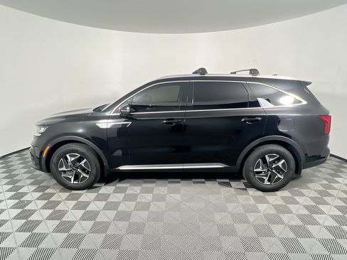 Used 2022 Kia Sorento S image 6