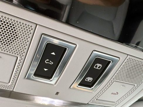 New 2025 Land Rover Defender 110 V8 image 24