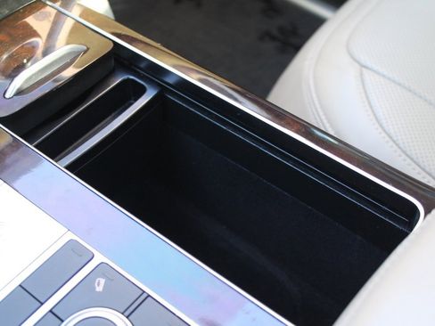 Used 2022 Land Rover Range Rover P525 Westminster Edition image 31