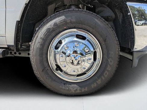 New 2026 RAM 3500 Tradesman AWD/4WD image 10