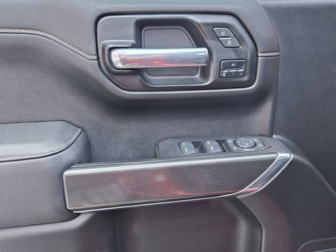 Used 2021 GMC Sierra 1500 AT4 w/ AT4 Value Package AWD/4WD image 18