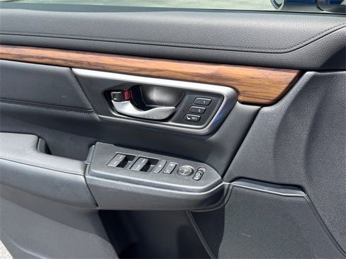 Used 2022 Honda CR-V Touring image 17