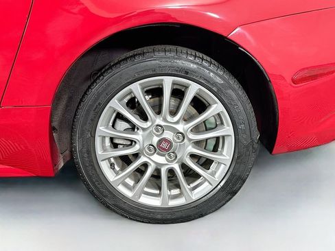 Used 2019 FIAT 124 Spider Classica image 32