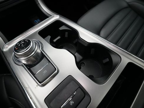 Used 2022 Ford Edge SEL w/ Convenience Package image 17