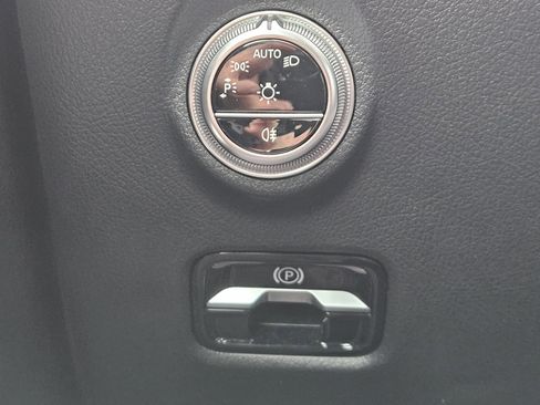 Certified 2023 Mercedes-Benz C 300 4MATIC Sedan image 23