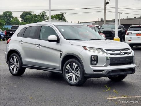 Used 2025 Mitsubishi Outlander Sport SE AWD/4WD image 5