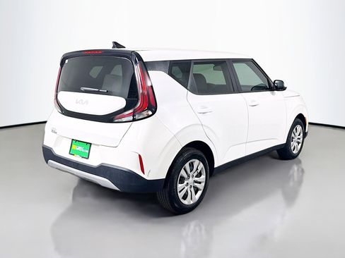 Used 2024 Kia Soul LX FWD image 10