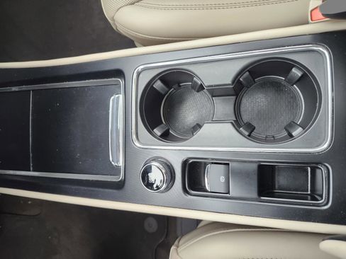 Used 2023 Lincoln Corsair Grand Touring w/ Equipment Group 301A image 23