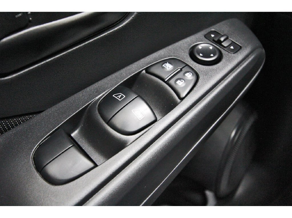 Certified 2025 Nissan Kicks Play S FWD image 20