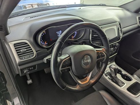 Used 2021 Jeep Grand Cherokee Laredo X image 10