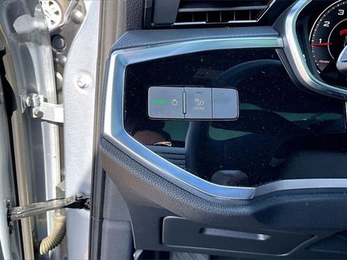 Used 2023 Audi Q3 2.0T Premium Plus w/ Premium Plus Package image 26