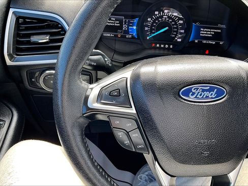 Used 2024 Ford Edge SEL w/ Convenience Package AWD/4WD image 22