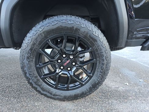 New 2026 GMC Canyon Denali w/ LPO, Denali Black Edition image 35