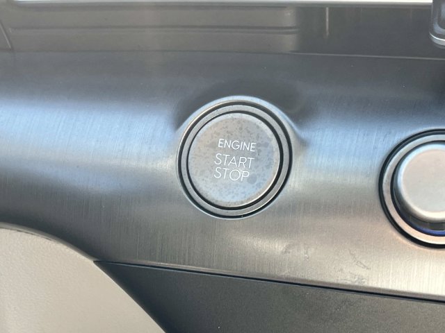 Certified 2025 Hyundai Kona SEL FWD image 33
