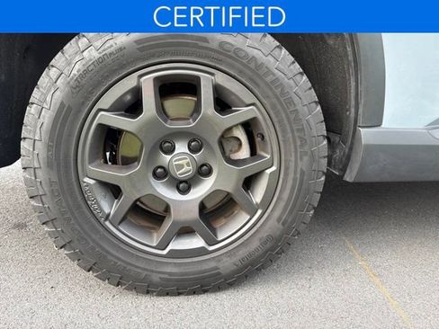 Certified 2025 Honda Pilot TrailSport image 10