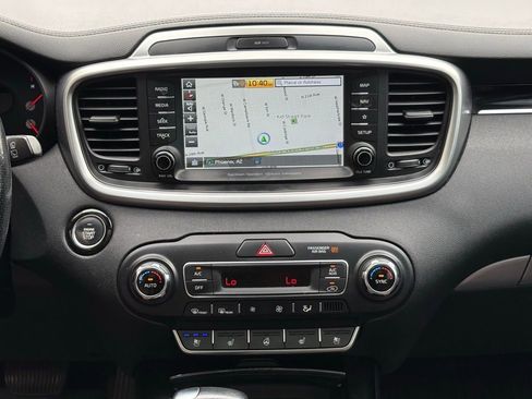 Used 2019 Kia Sorento SX w/ SX Touring Package image 16