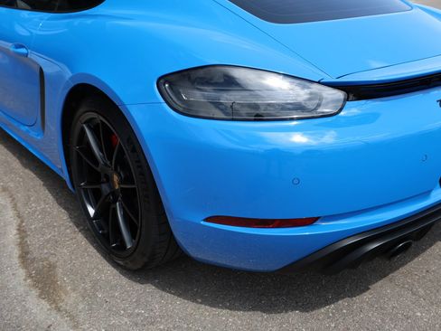 Used 2024 Porsche 718 Cayman GTS RWD image 10