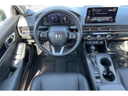 Used 2024 Honda Civic Touring image 16