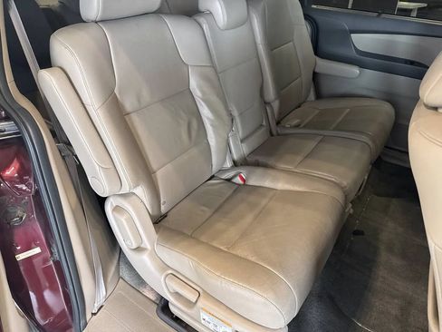 Used 2016 Honda Odyssey Touring Elite image 35