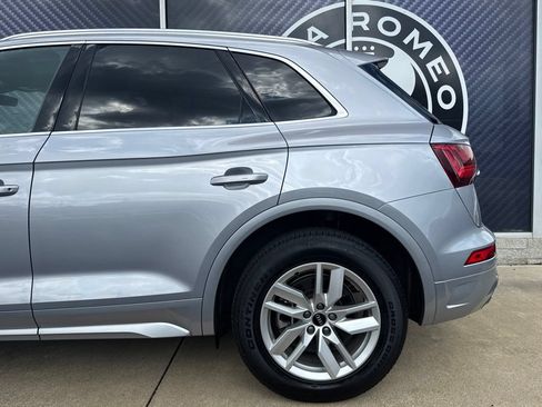 Used 2023 Audi Q5 2.0T Premium w/ Convenience Package AWD/4WD image 14