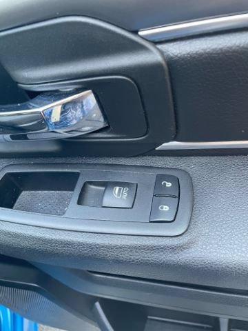 Used 2024 RAM 1500 Warlock AWD/4WD image 18