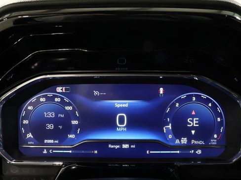 Used 2024 Chevrolet Silverado 1500 LT image 14