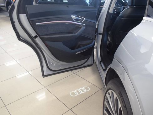 Used 2019 Audi e-tron Prestige w/ Prestige Package AWD/4WD image 64