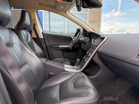 Used 2012 Volvo XC60 T6 image 17