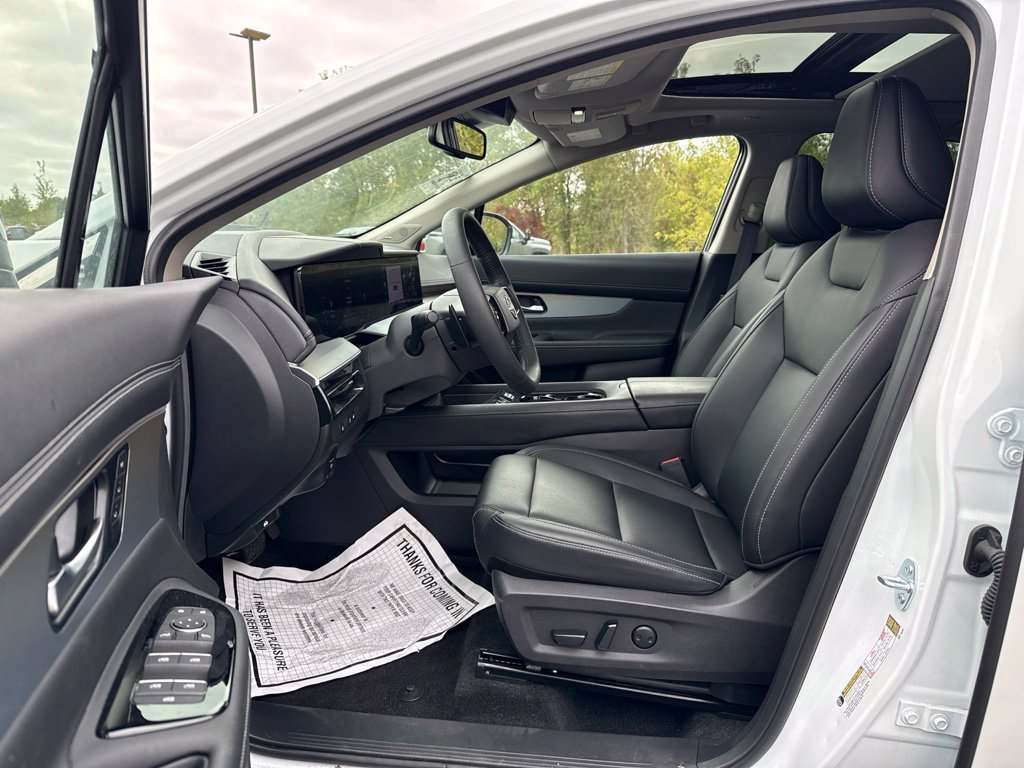 Used 2025 Nissan Murano SL w/ Cargo Package AWD/4WD image 9