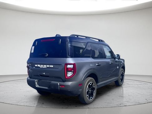 Used 2025 Ford Bronco Sport Outer Banks w/ Outer Banks Tech Package+ AWD/4WD image 3