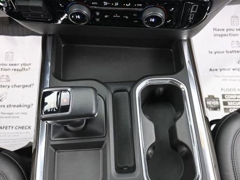 Used 2024 Chevrolet Silverado 1500 LT Trail Boss w/ LT Trail Boss Premium Package image 23