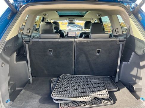 Certified 2025 Volkswagen Atlas SEL Premium R-Line image 26