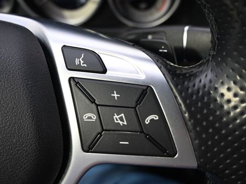 Used 2016 Mercedes-Benz E 350 4MATIC Sedan image 33