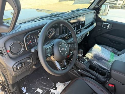 New 2026 Jeep Gladiator Rubicon AWD/4WD image 13
