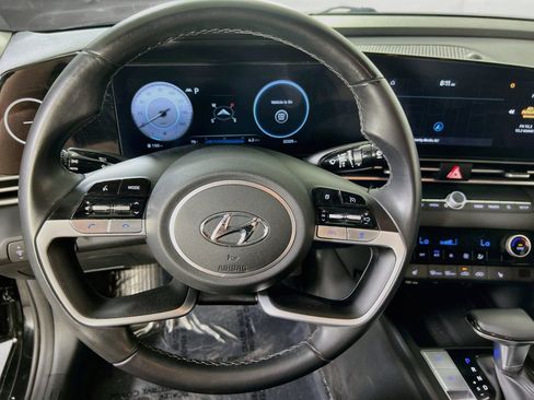 Used 2023 Hyundai Elantra SEL w/ Convenience Package FWD image 11