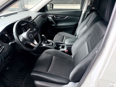 Used 2019 Nissan Rogue SV AWD/4WD image 6