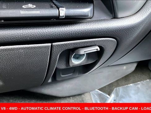 Used 2018 Chevrolet Silverado 1500 LT w/ All Star Edition AWD/4WD image 17