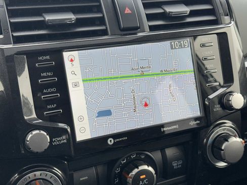 Used 2024 Toyota 4Runner TRD Off-Road Premium image 33