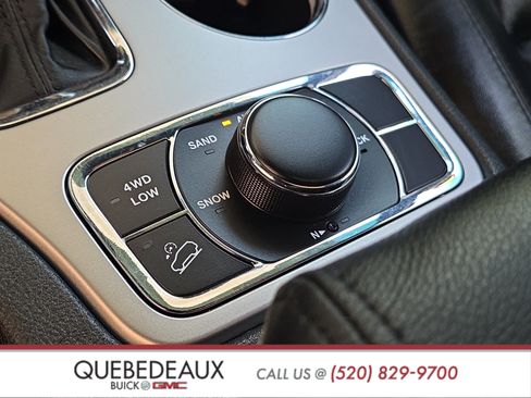 Used 2018 Jeep Grand Cherokee Limited w/ Trailer Tow Group IV AWD/4WD image 21