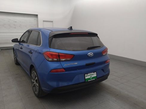 Used 2018 Hyundai Elantra GT FWD image 5